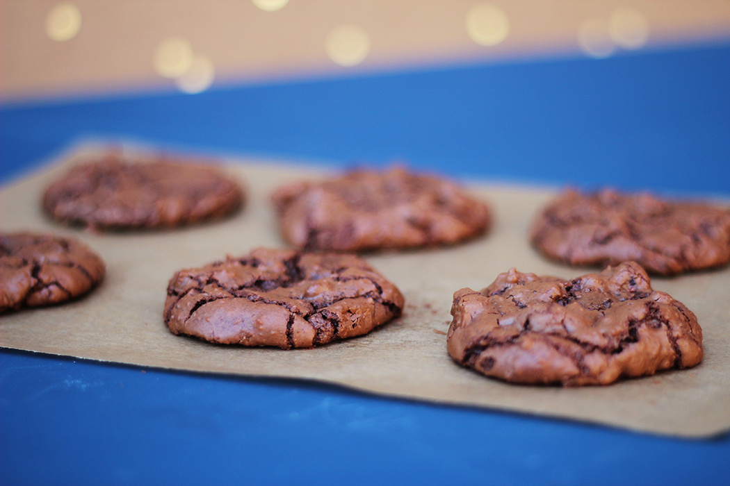 Cookies fondants et craquelés -chocolat noir et noisette - Juliette blog féminin (3)